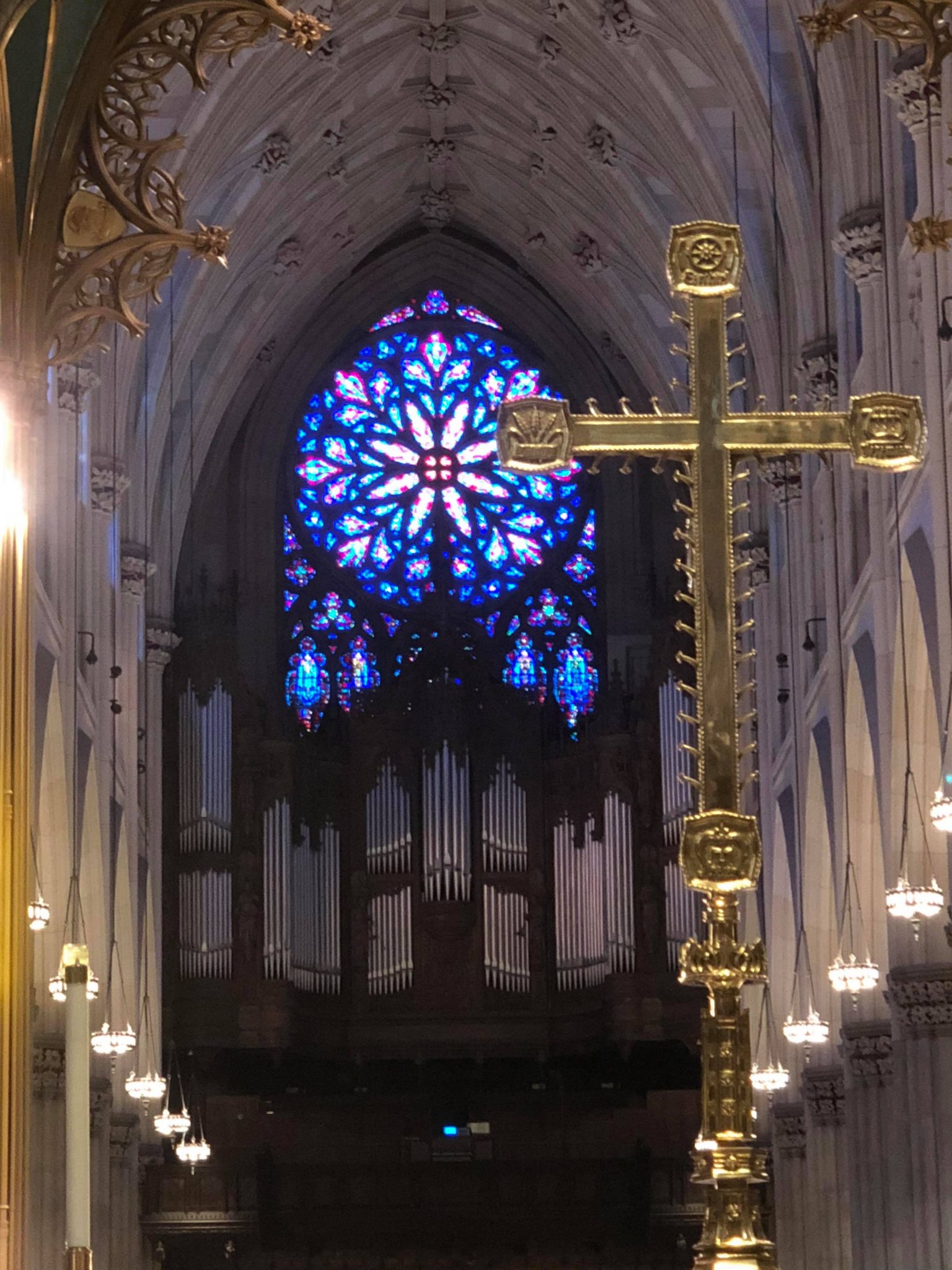 a review of st patrick's cathedral in new york